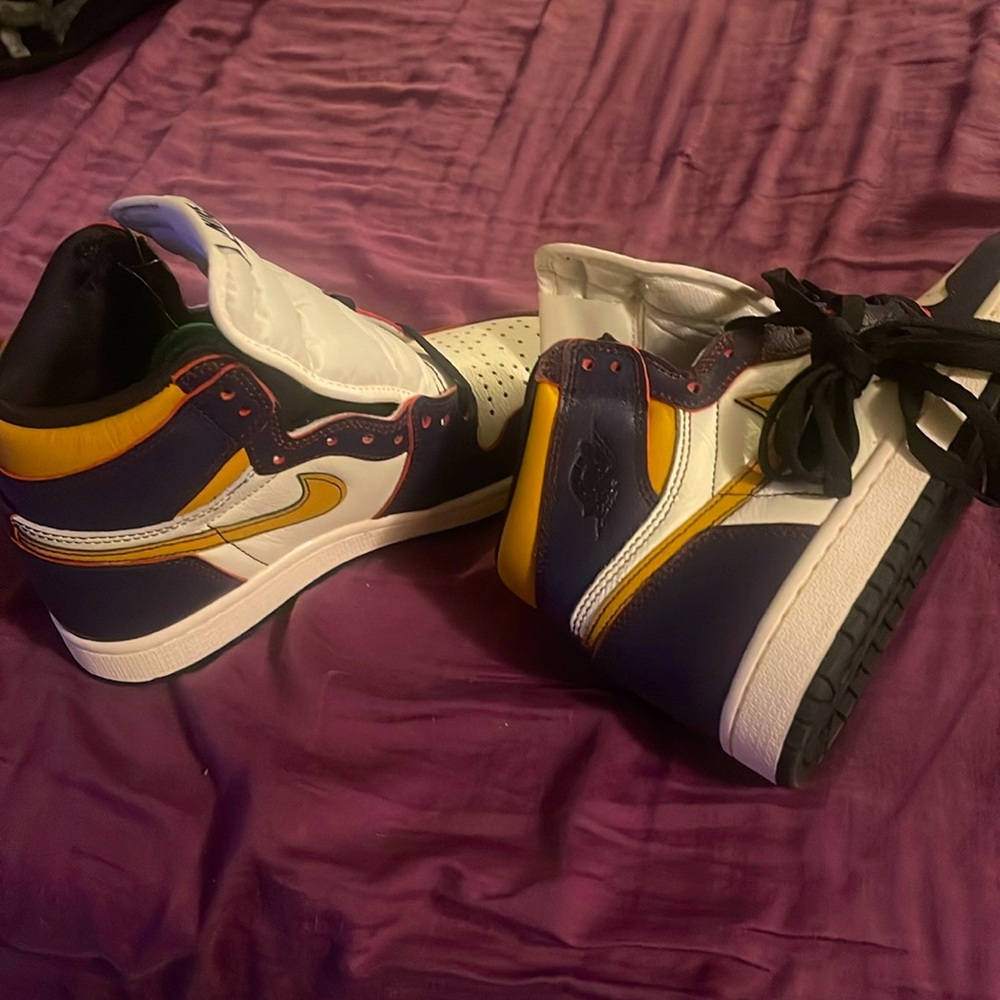 2019
Air Jordan 1 Retro High SB'LA TO
Chicago'